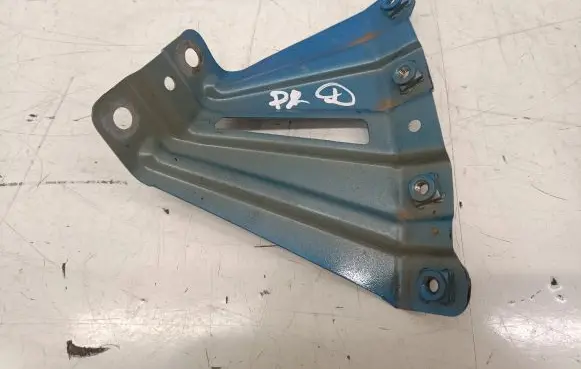 MG ZS Fender mounting bracket 10230200