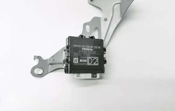 Lexus IS III XE30 Light module LCM 8996053120