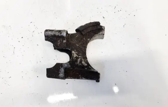Citroen C8 Engine mounting bracket 9642089680