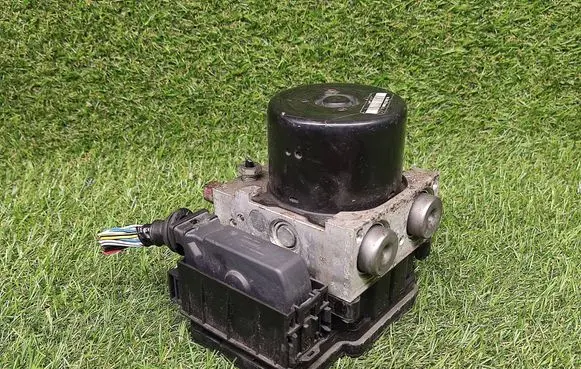 Opel Astra J ABS Pump 13347808 10039935924
