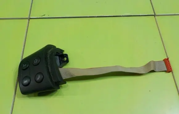 Volkswagen Tiguan Other switches/knobs/shifts 1K0959537F