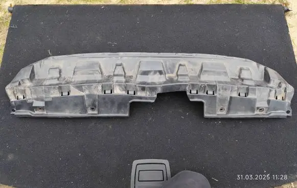 Mitsubishi Space Star Front grill 6400D370