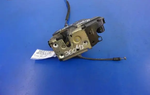 Renault Laguna II Front door lock