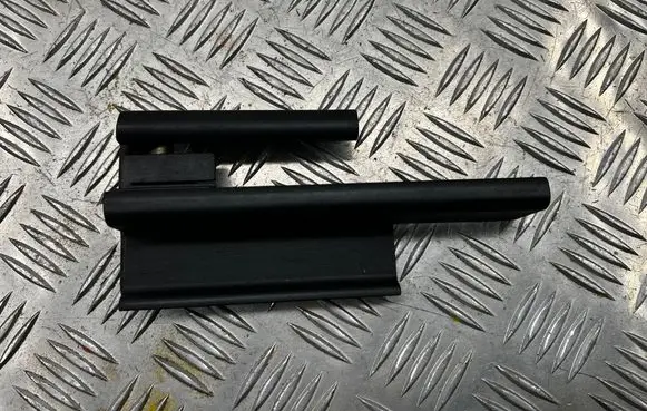 BMW 5 E60 E61 Front driver seat rail trim 7007695 60829010