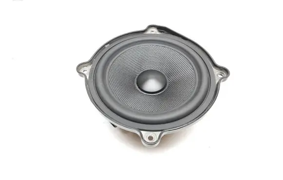 Maserati Levante Subwoofer speaker 670002147 29215H0242
