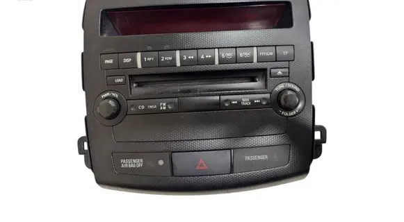 Radio/GPS head unit trim