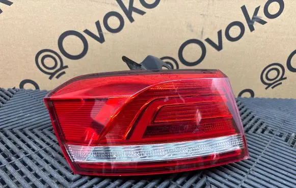 Volkswagen PASSAT B8 Rear/tail lights