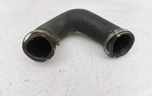 Audi Q7 4L Intercooler hose/pipe 7L6145972E