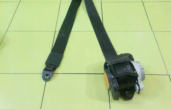 Audi A1 Front seatbelt 8X3857706C BEZPIECZENSTWA