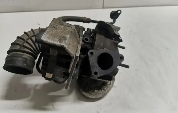 Audi A8 S8 D3 4E Turbo 057145701T