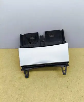 Ashtray (front)