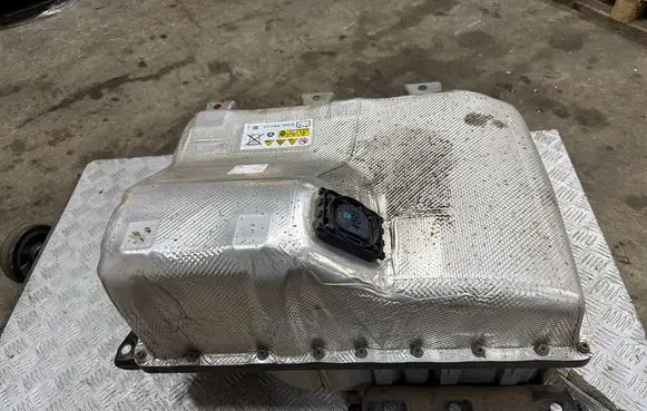 Mini Cooper Countryman F60 Hybrid / electric car battery 8849296 8484615