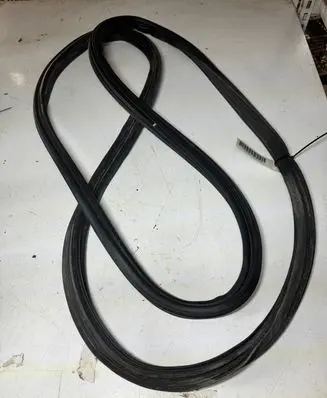Honda Insight Trunk rubber seal (body) 