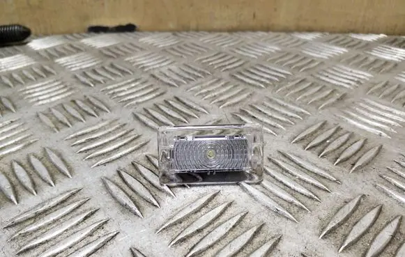 Tesla Model S Other interior light 1INJ906000 1INJ907000