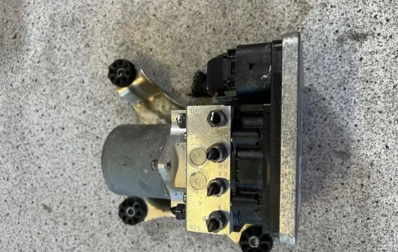 BMW 5 G30 G31 ABS Pump 5A3B406