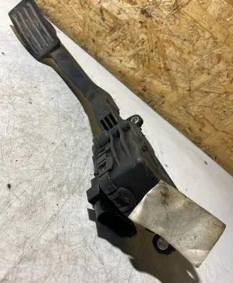 Ford Focus Accelerator throttle pedal 4M519F836BH 6PV00864103