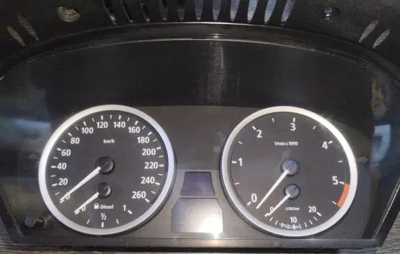 BMW 5 E60 E61 Speedometer (instrument cluster) 62116958600 110080213