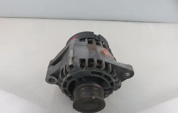 Opel Zafira B Generator/alternator A4042