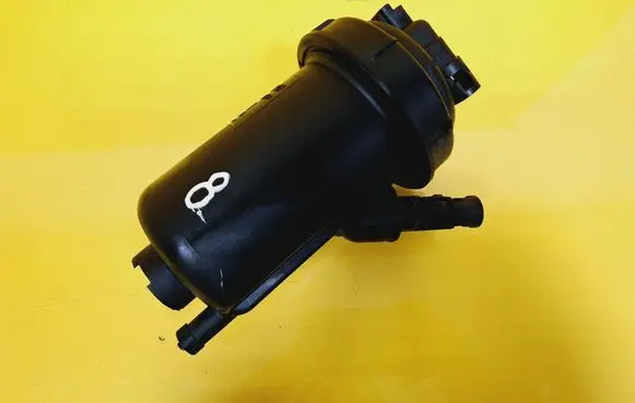 Opel Corsa C Fuel filter housing 13161902