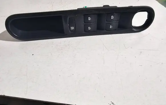 Renault Espace - Grand espace IV Electric window control switch 8200250650 0012126