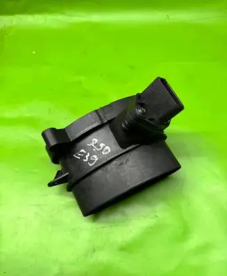 BMW 5 E39 Mass air flow meter 7787076 1362 0928400468