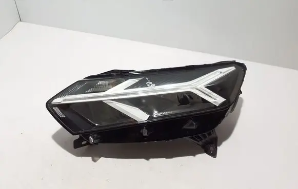 Dacia Sandero III Headlight/headlamp 260602561R