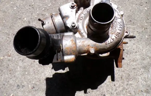 Renault Trafic III (X82) Turbo 54389700018