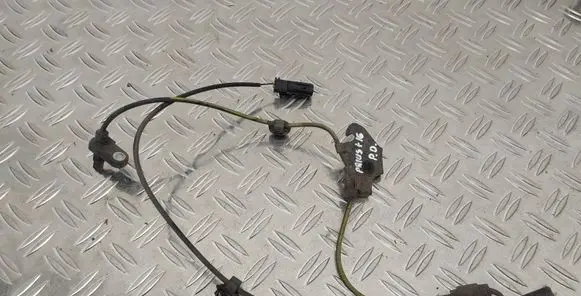 Toyota Prius+ (ZVW40) ABS brake wheel speed sensor 8954212080