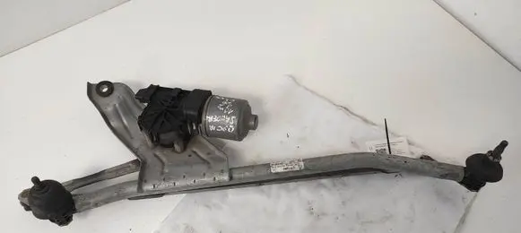 Dacia Sandero Front wiper linkage and motor 0390241544 3397020879 8200619512