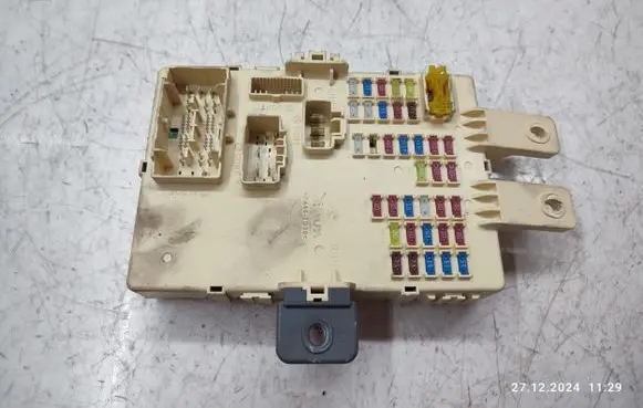 KIA Sportage Fuse module 919503W040