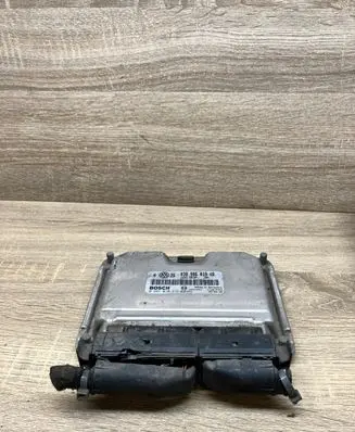 Volkswagen Golf IV Engine control unit/module 038906019AR 0281010215