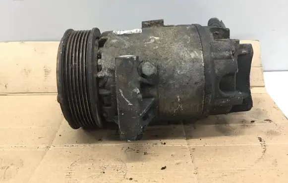 Renault Laguna II Air conditioning (A/C) compressor (pump) 01140548