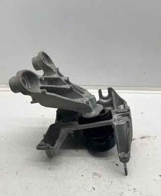 Renault Zoe Engine mount bracket 112223722R 112532098R