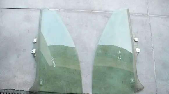 Honda Accord Sliding door window/glass B536P