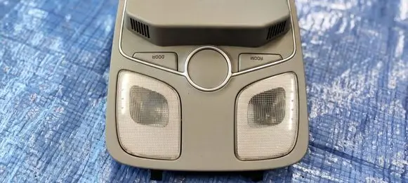 KIA Sorento Front seat light 928002P700