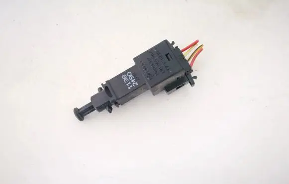 Volkswagen Golf IV Brake pedal sensor switch 1j0945511a