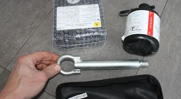 Toyota RAV 4 (XA50) Tire air pump compressor 4268402011 AIRCOMPRESSOR