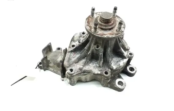Toyota Land Cruiser (J120) Water pump 1610069356