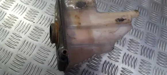 Coolant expansion tank/reservoir