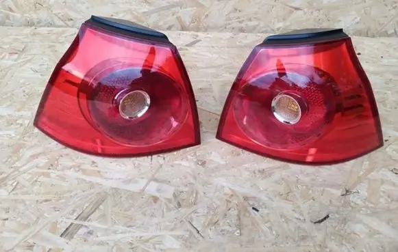 Volkswagen Golf V Rear/tail lights set 