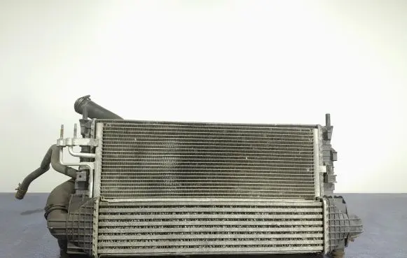 Ford Focus C-MAX Coolant radiator 3M5H-8005-TL