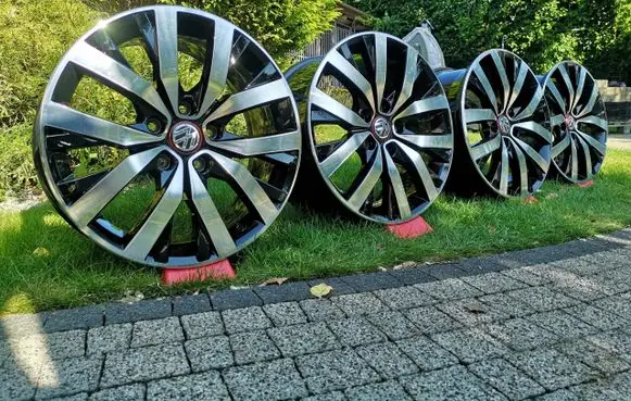 Volkswagen Multivan T5 R18 alloy rim 