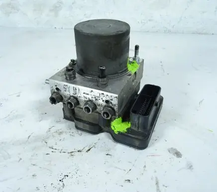 Skoda Fabia Mk3 (NJ) ABS Pump 6C0614517K