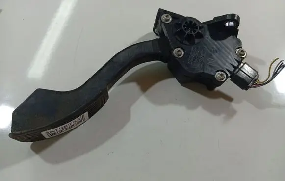Toyota Auris 150 Accelerator throttle pedal 7811012010