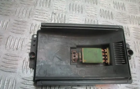 Seat Toledo II (1M) Heater blower fan relay 