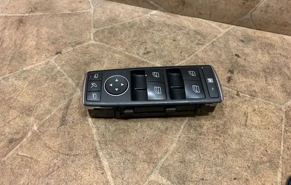 Mercedes-Benz E W212 Electric window control switch A2129056100