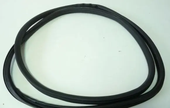 Volkswagen Touareg II Rubber seal loading door 7P0867365B
