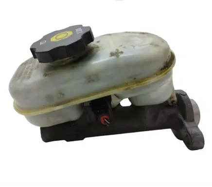 Cadillac CTS Master brake cylinder 18025000 18019459
