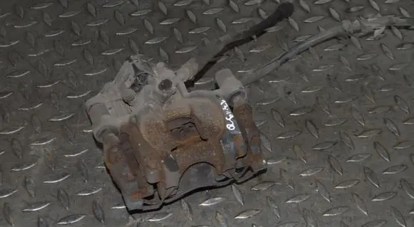Audi Q2 - Rear brake caliper 5Q0615406EE