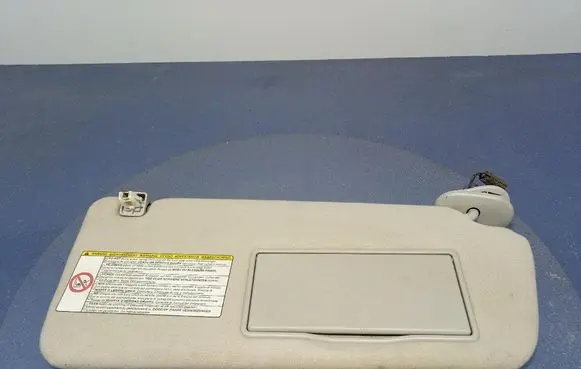 Sun visor